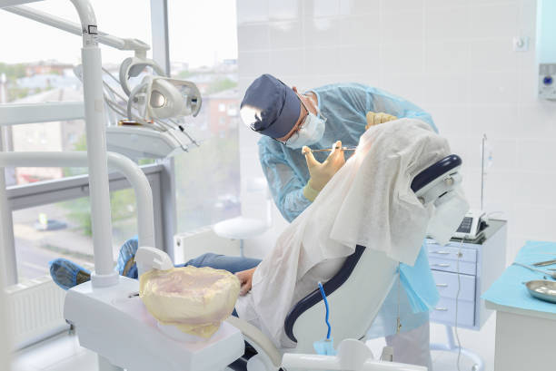 Best Emergency Tooth Extraction in Summer Set, MO